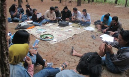 Rapat Pembahasan AD/ART Suku Sastra di Hutan Pinus, Mangunan